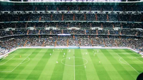 国足31年客场未胜沙特，世预赛关键一战，能否破纪录？